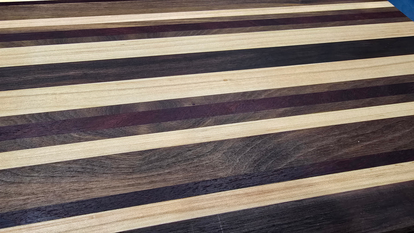 Striata 17.25 x 12.25 x 1